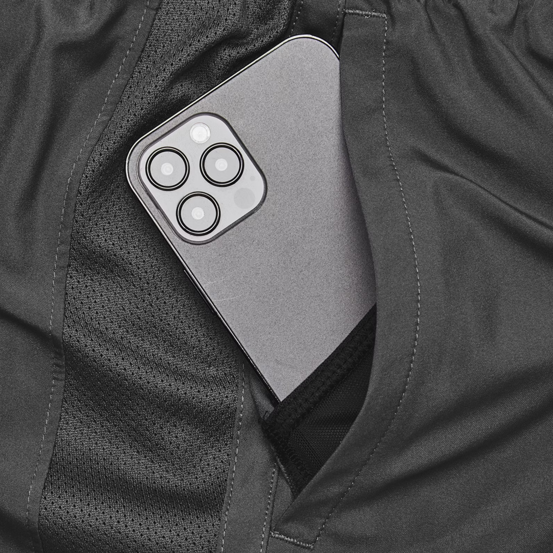 Under Armour Men's Launch Run 7inch 2-in-1 Running Shorts: Castlerock/Reflective