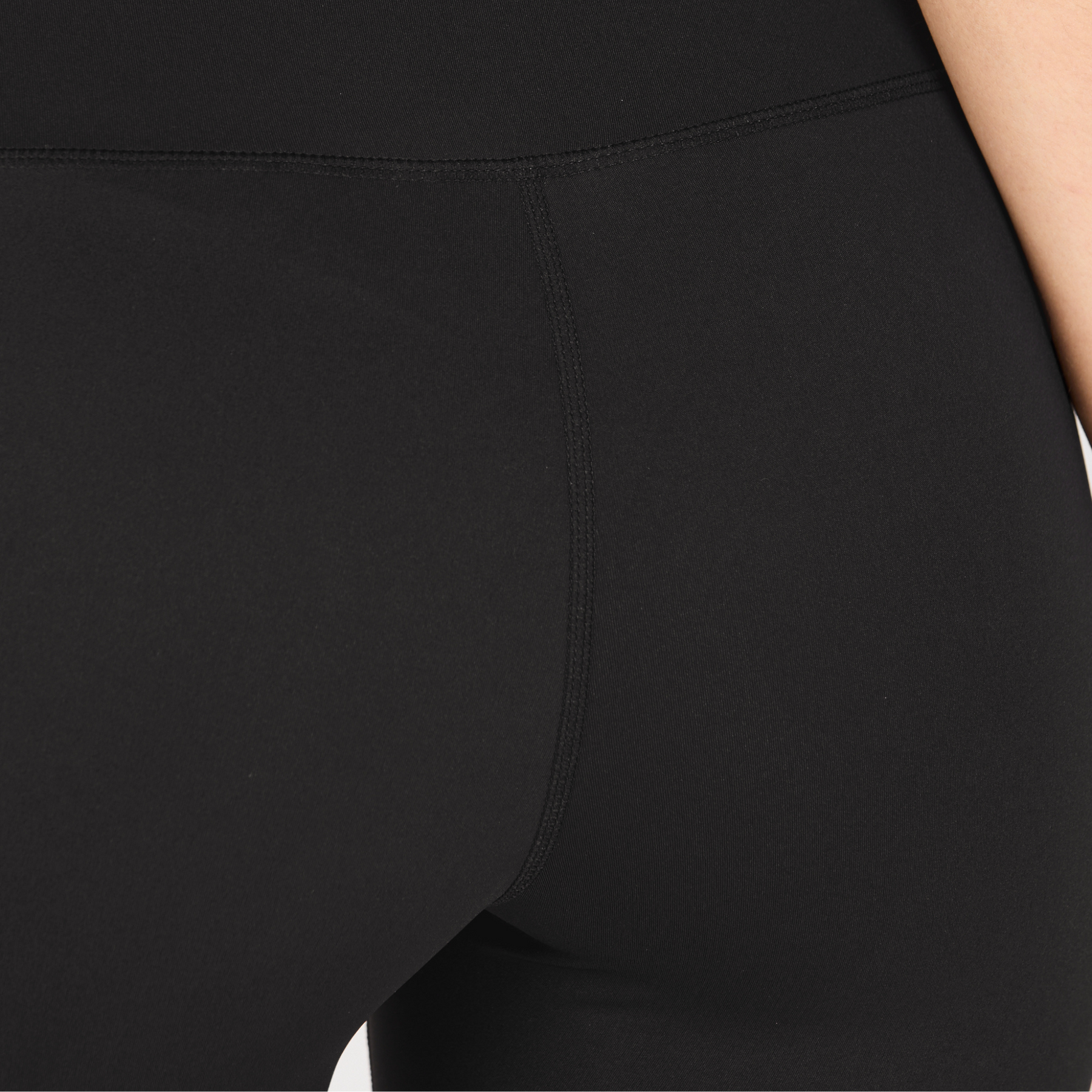 Athlecia Aliya Womens Short Tights: Black