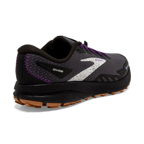 Brooks Divide 4 GTX Women's Trail Shoes: Black/Blackened Pearl/Purple