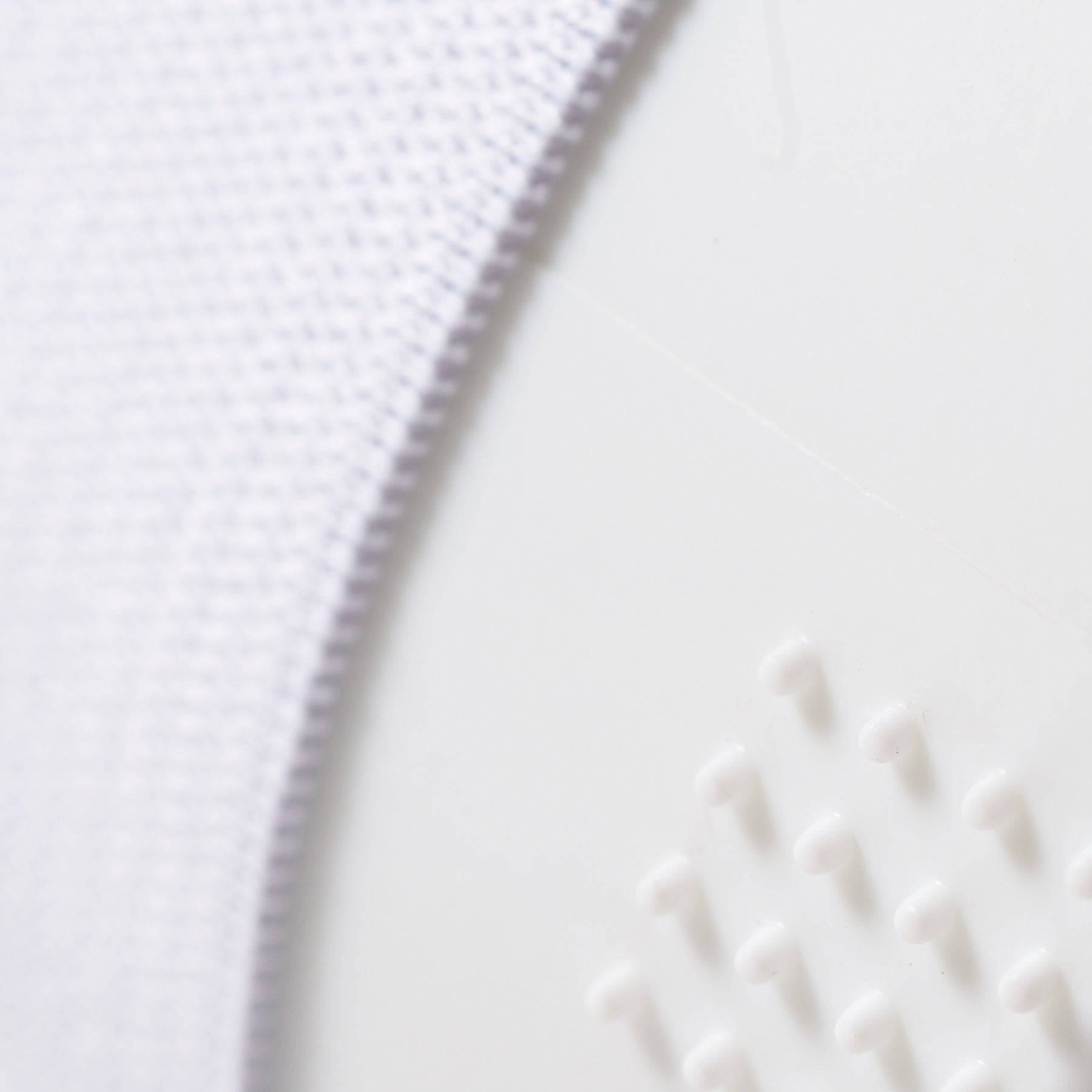 Adidas Hockey Shin Pads: White/Black - XS